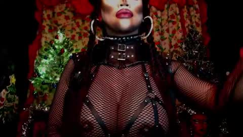 Wanda Luna online show from December 9, 2024, 2:56 am