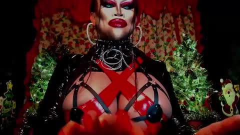 Wanda Luna online show from December 12, 2024, 5:42 am