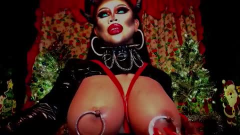 Wanda Luna online show from December 21, 2024, 6:55 pm