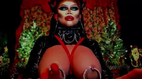 Wanda Luna online show from December 22, 2024, 5:32 pm