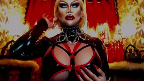 Wanda Luna online show from March 4, 2025, 9:43 pm