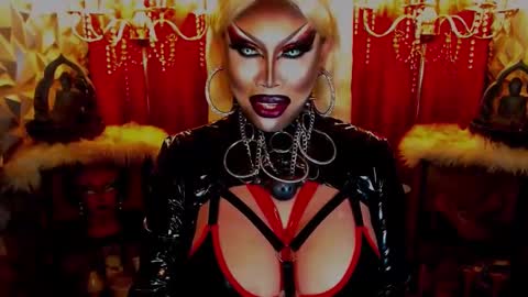 Wanda Luna online show from March 8, 2025, 6:32 am