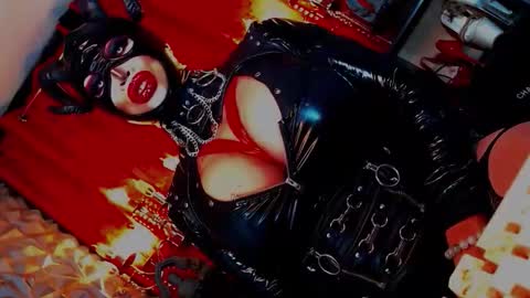 Wanda Luna online show from September 8, 2025, 5:34 pm