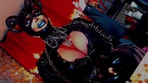 Wanda Luna online show from September 13, 2025, 8:52 pm