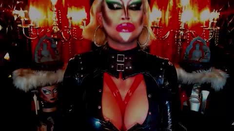 Wanda Luna online show from September 23, 2025, 2:36 am