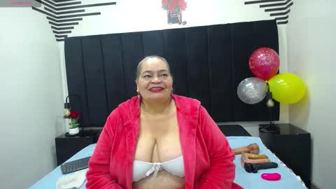 VickyBoobss online show from January 13, 2026, 7:52 pm