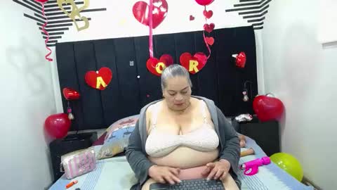VickyBoobss online show from February 15, 2026, 1:20 pm