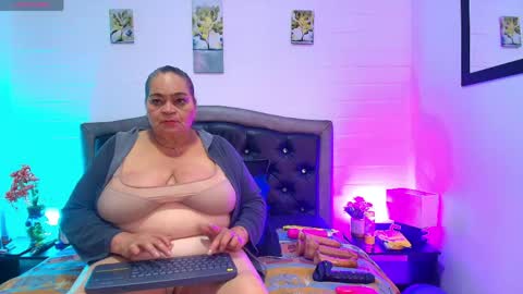 VickyBoobss online show from April 11, 2026, 1:04 pm