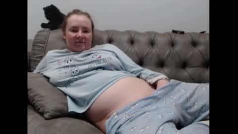 Snapshot of queenmymind chatting on December 8, 2024, 3:56 pm queenmymind online show from December 8, 2024, 3:56 pm