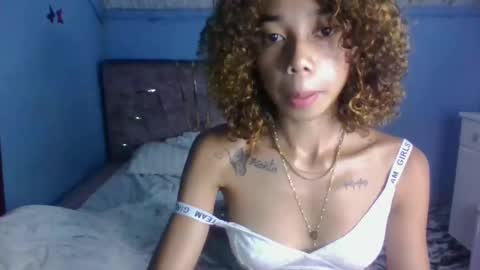 queennih online show from January 9, 2026, 8:43 pm