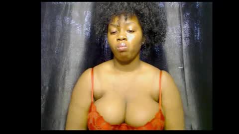 Snapshot of queenofalltest chatting on November 8, 2025, 11:54 am Zoey online show from November 8, 2025, 11:54 am