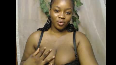 Snapshot of queenofalltest chatting on November 22, 2025, 8:57 am Zoey online show from November 22, 2025, 8:57 am