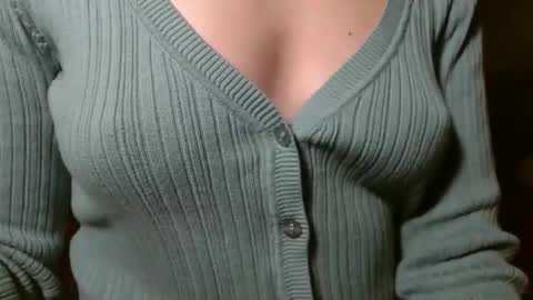 queenoftenderness online show from March 28, 2026, 7:57 pm