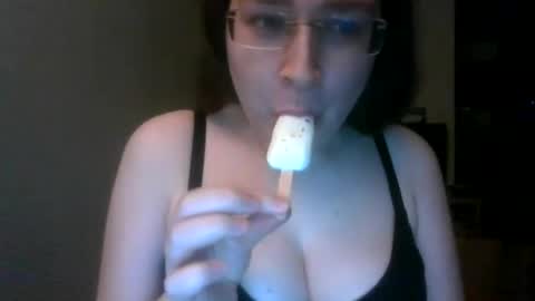 Snapshot of queenofthenights chatting on June 13, 2026, 9:35 pm queenofthenights online show from June 13, 2026, 9:35 pm