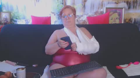 QueenPammy online show from March 8, 2025, 10:32 am