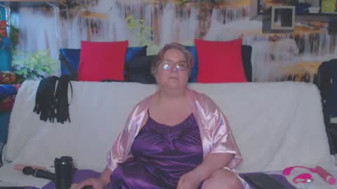 QueenPammy online show from March 28, 2026, 7:52 am