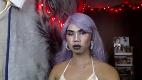 queenpinayebony_xx online show from April 13, 2026, 10:54 am