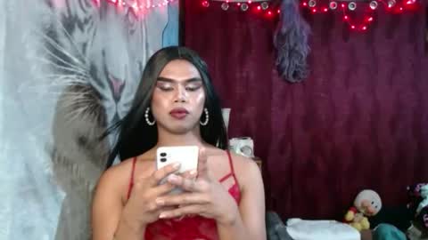queenpinayebony_xx online show from May 3, 2026, 11:27 am