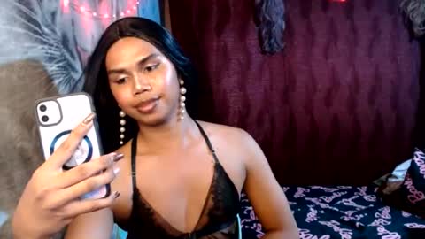 Snapshot of queenpinayebony_xx chatting on June 22, 2026, 12:57 pm queenpinayebony_xx online show from June 22, 2026, 12:57 pm