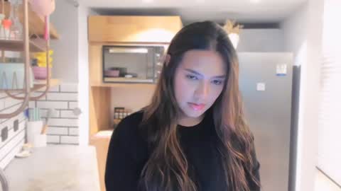 Snapshot of queenv66 chatting on January 19, 2025, 11:43 pm Val - online show from January 19, 2025, 11:43 pm