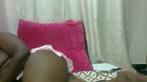 VIVIAN online show from August 3, 2026, 9:48 am