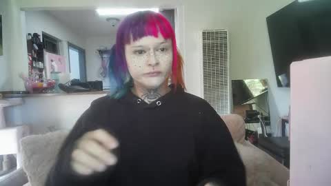Snapshot of queer_burrito chatting on April 22, 2026, 3:57 pm Sky Burrito online show from April 22, 2026, 3:57 pm