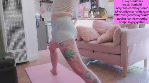 Snapshot of queer_burrito chatting on May 13, 2026, 7:00 pm Sky Burrito online show from May 13, 2026, 7:00 pm