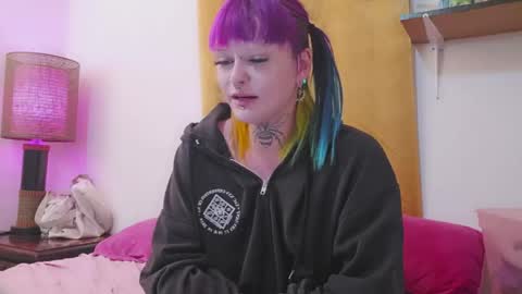 Snapshot of queer_burrito chatting on May 25, 2026, 5:46 am Sky Burrito online show from May 25, 2026, 5:46 am