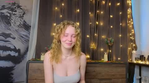 Teri  My favorite vibes 77 101 222 666 online show from December 23, 2025, 3:15 am