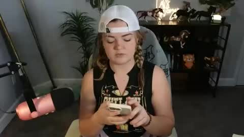 Bri online show from November 23, 2025, 2:00 am