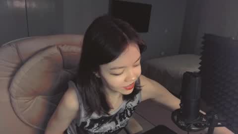 quietluxury online show from April 8, 2026, 11:32 am