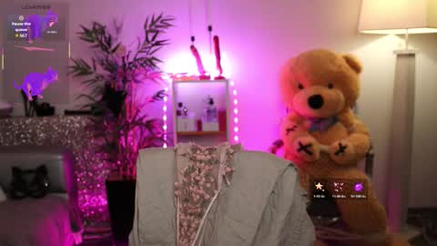 Snapshot of qwennx chatting on February 24, 2026, 4:43 am Nova Hollis online show from February 24, 2026, 4:43 am