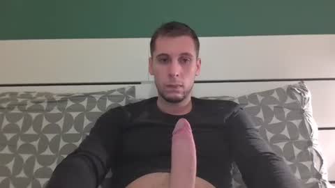 qwerty96cuck96 online show from January 8, 2025, 6:20 pm
