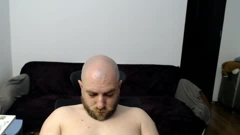 R0bila online show from May 31, 2026, 8:43 pm