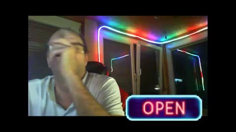 Snapshot of r_2d2_ chatting on December 13, 2024, 9:30 pm dj mike online show from December 13, 2024, 9:30 pm