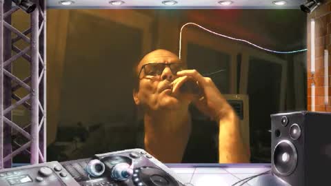 dj mike online show from November 15, 2025, 10:26 pm