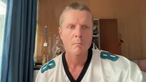 rabbit_eyes69 online show from November 16, 2025, 4:51 am