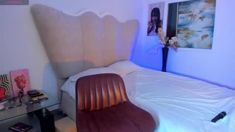 natalia  -  online show from March 4, 2026, 12:49 am