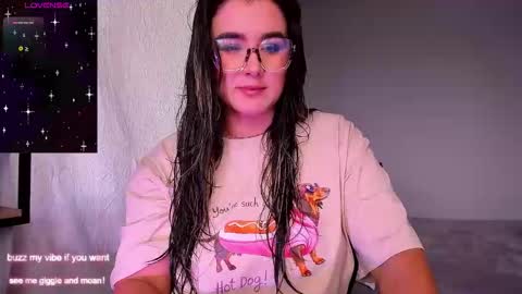 Rachel Foss online show from April 7, 2026, 7:14 pm