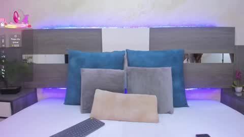 Snapshot of rachel_kole chatting on March 12, 2025, 5:02 am Rachel online show from March 12, 2025, 5:02 am