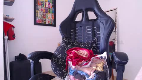 rachell_420 online show from November 16, 2025, 1:39 pm