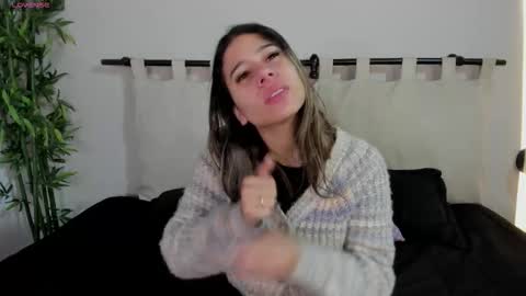 Rachell online show from March 17, 2026, 4:17 am