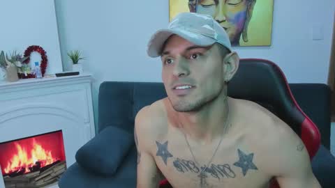 rachell_jacob online show from April 1, 2026, 1:41 pm