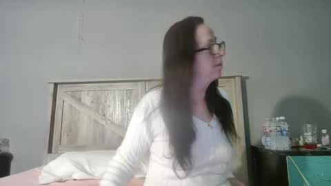 Snapshot of radiantpeachgoddess chatting on February 16, 2025, 5:26 pm Radiant Peach Goddess online show from February 16, 2025, 5:26 pm