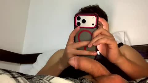 Snapshot of rafabuscub chatting on April 11, 2026, 7:45 am Rapha777 online show from April 11, 2026, 7:45 am