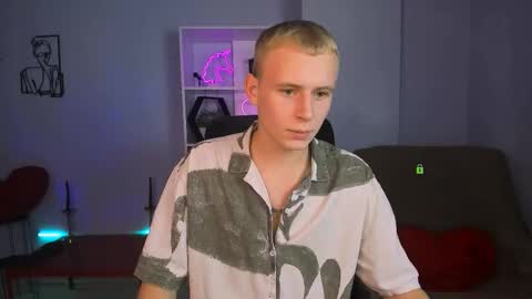 Snapshot of rafael_bien chatting on November 18, 2025, 3:16 pm rafael online show from November 18, 2025, 3:16 pm