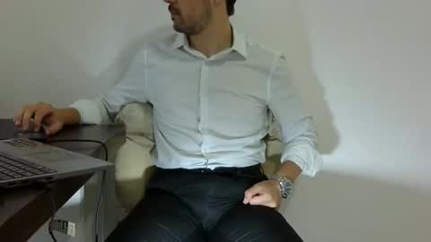 elenacam online show from January 7, 2026, 9:23 am