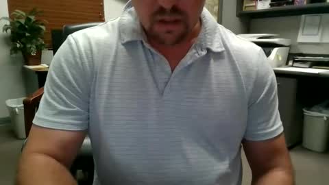 ragnar795993 online show from May 20, 2026, 10:27 pm
