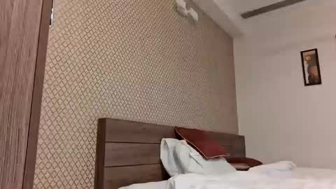 Snapshot of rahulr0 chatting on February 14, 2025, 4:37 am Rahul online show from February 14, 2025, 4:37 am