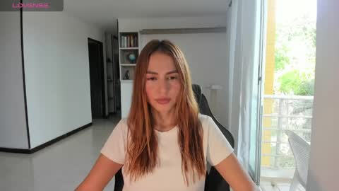 Snapshot of rainbow_jenny chatting on May 27, 2026, 8:50 pm Jennyindependent model . online show from May 27, 2026, 8:50 pm